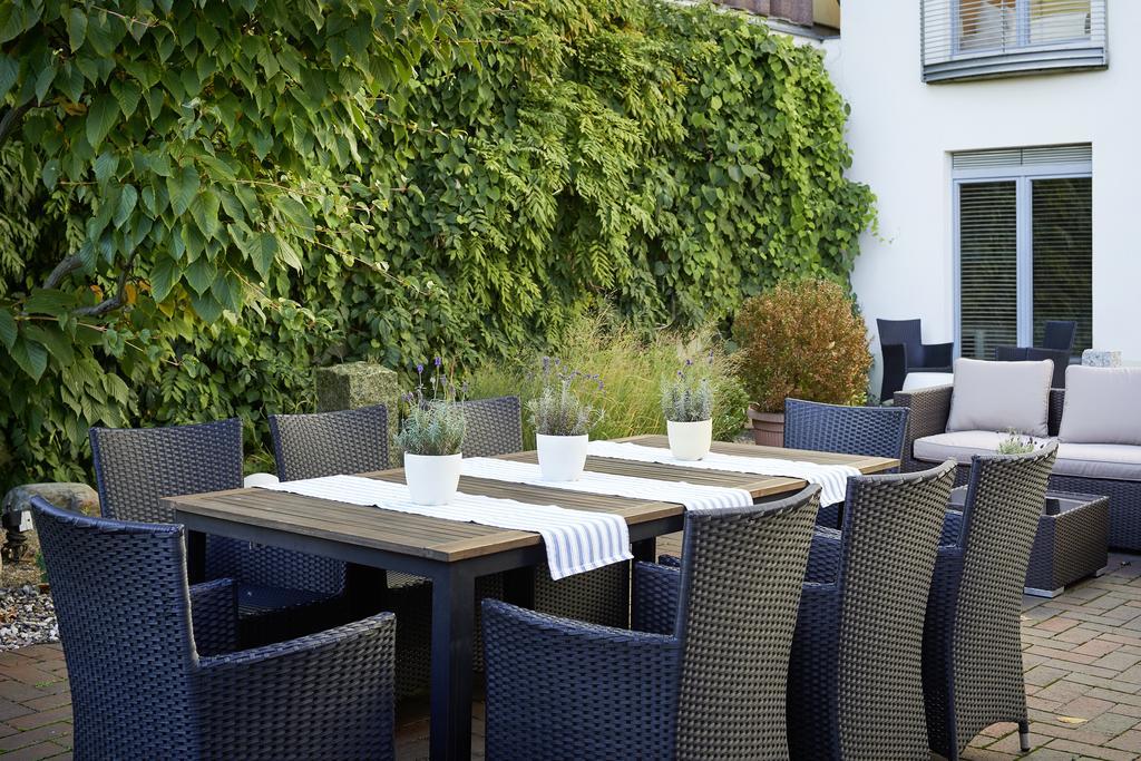 Hotel Kleines Meer Waren  Buitenkant foto